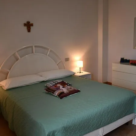 La Casina Di Ema 아파트 체치나