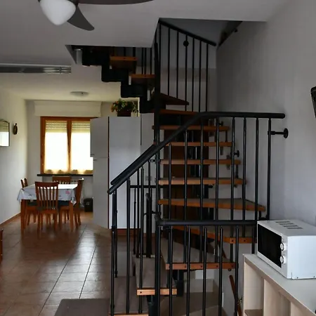 La Casina Di Ema 아파트 *